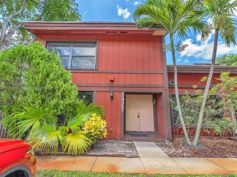 3427 Atlanta Dr, Hollywood, FL 33021