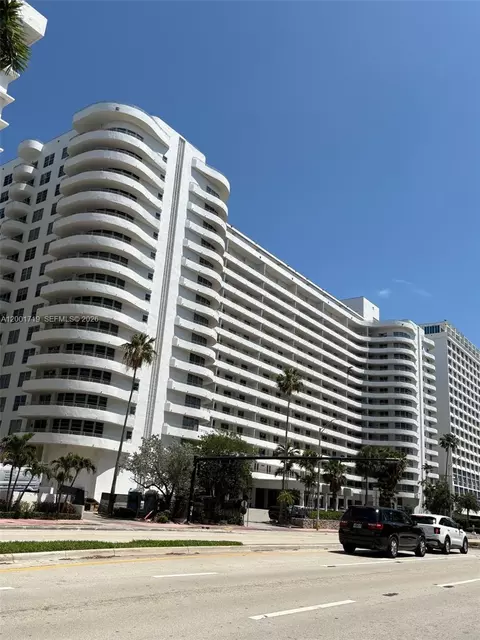 5555 Collins Ave #8S, Miami Beach, FL 33140