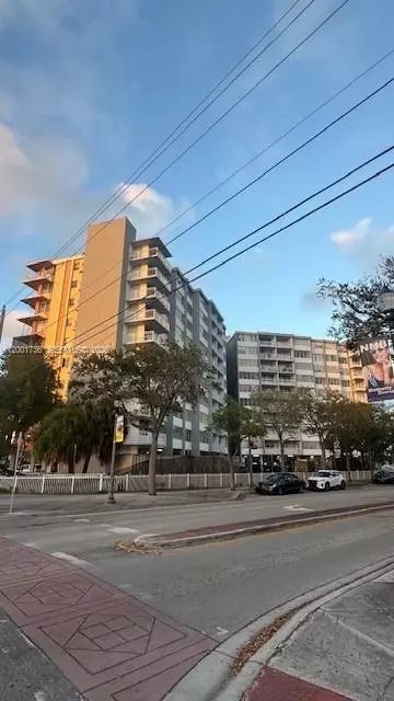 2025 NE 164th St #616, North Miami Beach, FL 33162