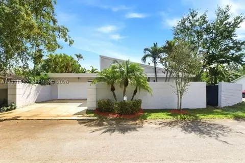 400 NW 78th Ave, Plantation, FL 33324