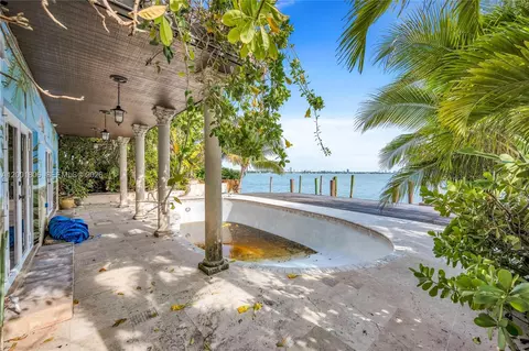 Undisclosed, Miami Beach, FL 33141