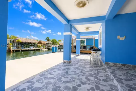 Exterior - 20 Eagle Dr, Key Largo, FL 33037 photo 2 of 5