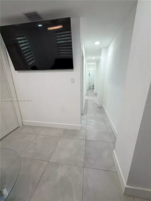 Entry Way - 20 Eagle Dr, Key Largo, FL 33037 photo 1 of 1