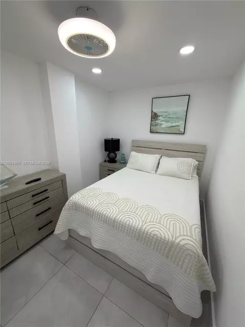 Bedroom - 20 Eagle Dr, Key Largo, FL 33037 photo 4 of 4