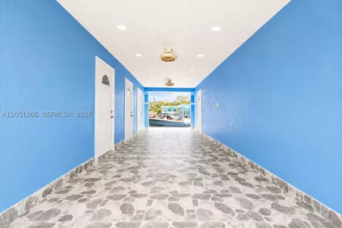 Entry Way - 20 Eagle Dr, Key Largo, FL 33037 photo 1 of 4