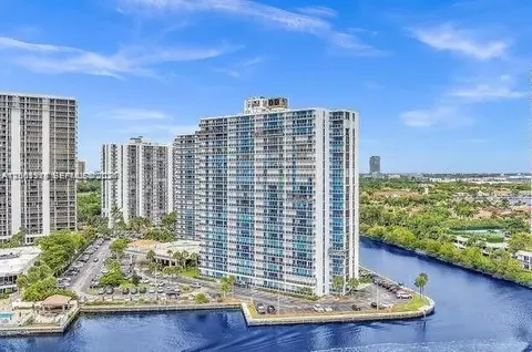 20515 E Country Club Dr #248, Aventura, FL 33180