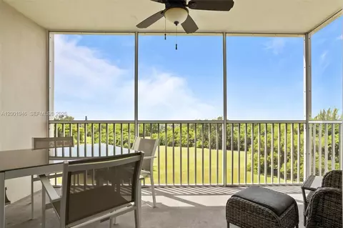 3100 N Palm Aire Dr #703, Pompano Beach, FL 33069