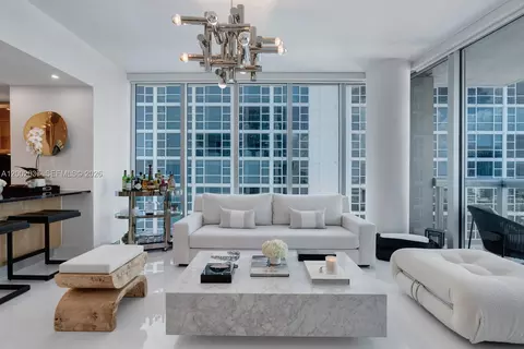 6899 Collins Ave #1109, Miami Beach, FL 33141