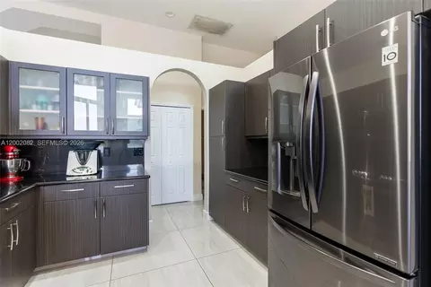 Kitchen - 2557 Jardin Ter, Weston, FL 33327 photo 3 of 3