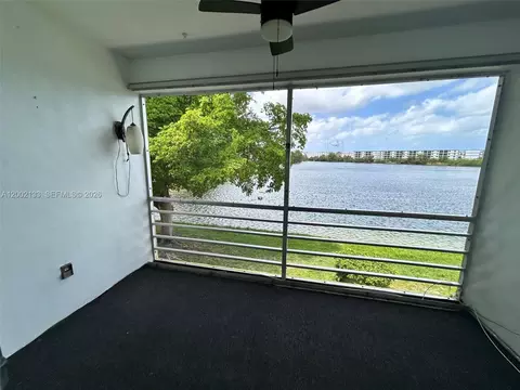 245 NE 191st St #3017, Miami, FL 33179