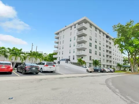 6000 NE 22nd Way #7D, Fort Lauderdale, FL 33308