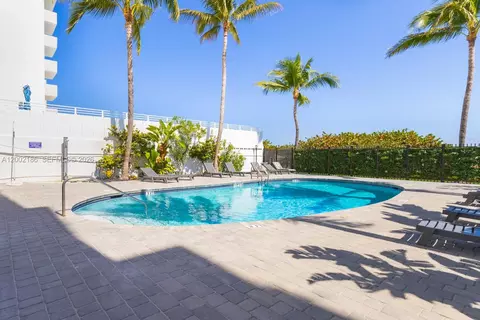 335 Ocean Dr #120, Miami Beach, FL 33139