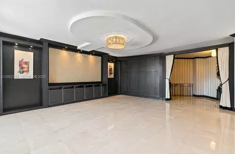 21050 Point Pl #403, Aventura, FL 33180