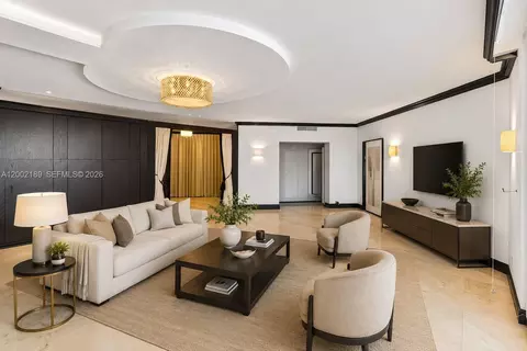 21050 Point Pl #403, Aventura, FL 33180