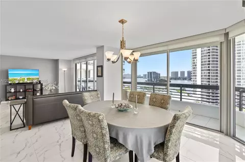 3500 Mystic Pointe Dr #1403, Aventura, FL 33180