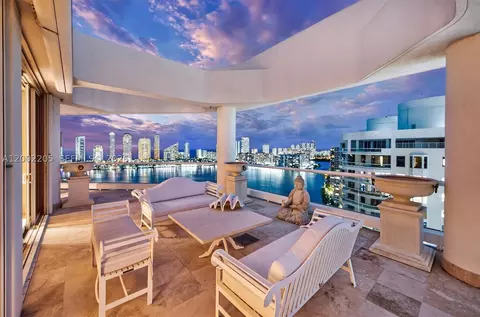7000 Island Blvd #PH-02, Aventura, FL 33160