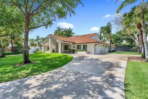 9941 SW 143rd St, Miami, FL 33176