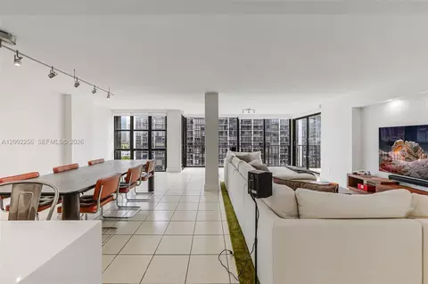 1915 Brickell Ave #C1404, Miami, FL 33129