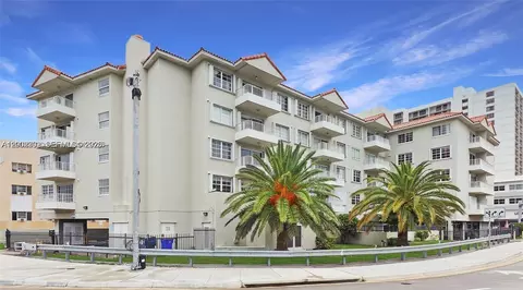 2600 Collins Ave #405, Miami Beach, FL 33140