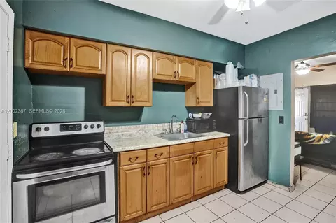 836 NW 101st St, Miami, FL 33150