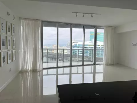 475 Brickell Ave #5508, Miami, FL 33131