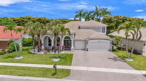 7476 Brunswick Cir, Boynton Beach, FL 33472