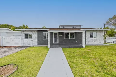 30365 SW 152nd Ct, Homestead, FL 33033
