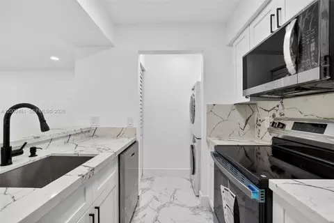 1227 SW 46th Ave #314, Pompano Beach, FL 33069