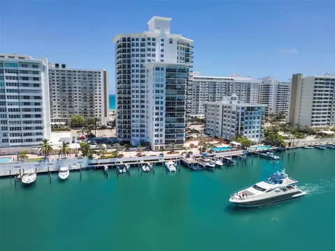 5660 Collins Ave #4B, Miami Beach, FL 33140