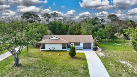 310 SW Bridgeport Dr, Port Saint Lucie, FL 34953