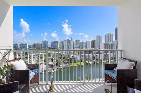 300 Bayview Dr #1503, Sunny Isles Beach, FL 33160