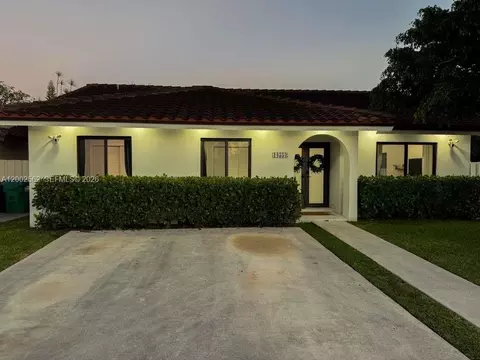 14554 SW 96 Terr Sw 96 Ter, Miami, FL 33186