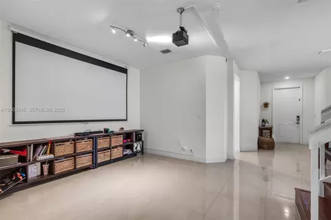 Other - 10371 W 32nd Ln, Hialeah, FL 33018 photo 3 of 4