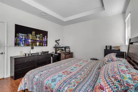 Bedroom - 10371 W 32nd Ln, Hialeah, FL 33018 photo 2 of 4