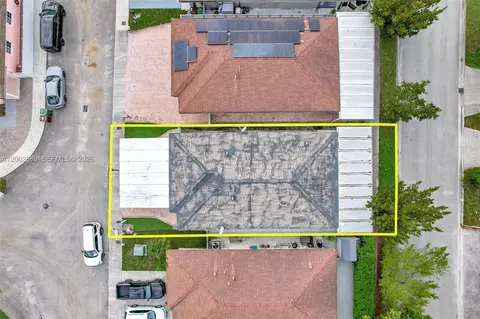 View/Area - 1381 W 30th St, Hialeah, FL 33012 photo 4 of 4