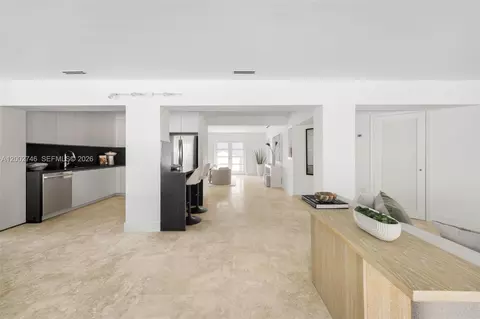 Entry Way - 255 Ridgewood Rd, Key Biscayne, FL 33149 photo 3 of 3