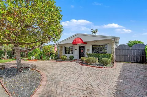 10841 SW 68th Dr, Miami, FL 33173