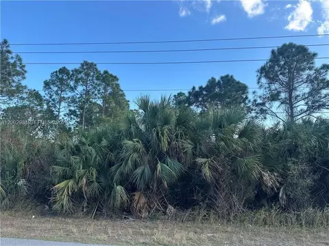 665 Woodcrest, Lehigh Acres, FL 33972