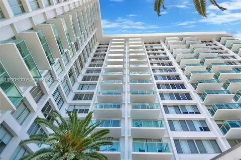 1000 West Ave #218, Miami Beach, FL 33139