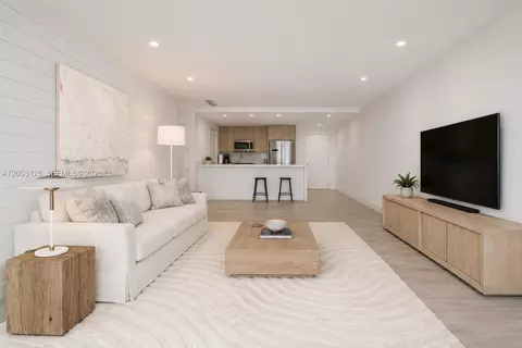 1300 Ponce De Leon Blvd #815, Coral Gables, FL 33134