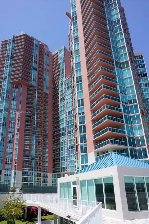 3370 Hidden Bay Dr #213, Aventura, FL 33180