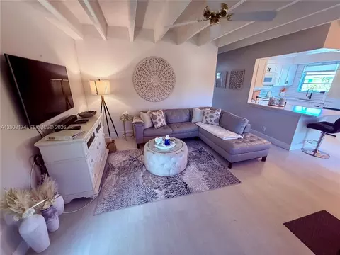 115 S C St #101, Lake Worth, FL 33460