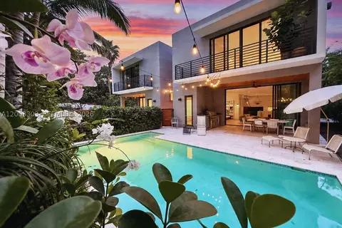 2955 Shipping Ave #2955, Miami, FL 33133