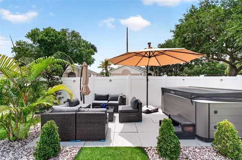 31 E Bentwater Cir, Boynton Beach, FL 33426