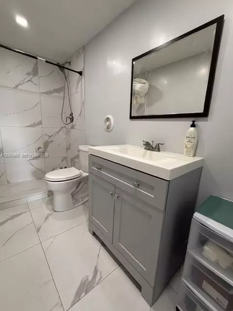 8429 Forest Hills Dr #301, Coral Springs, FL 33065