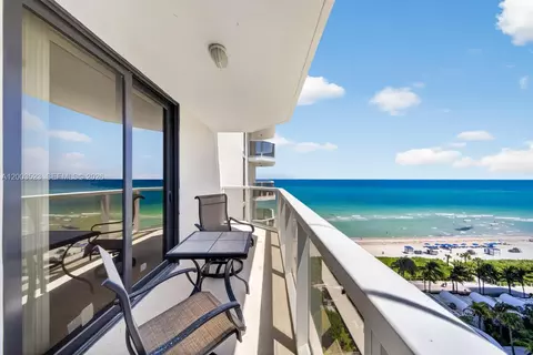 6423 Collins Ave #1204, Miami Beach, FL 33141