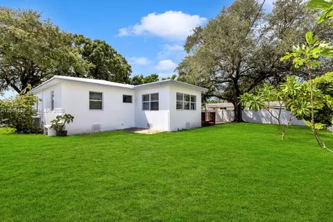 327 SE 2nd Ave, Dania Beach, FL 33004 photo 26