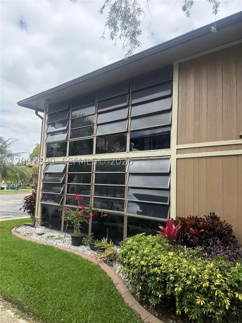 7703 Ashmont Cir #213, Tamarac, FL 33321