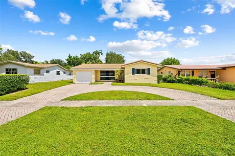 1925 N 39th Ave, Hollywood, FL 33021
