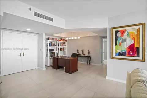 20281 E Country Club Dr #1603, Aventura, FL 33180